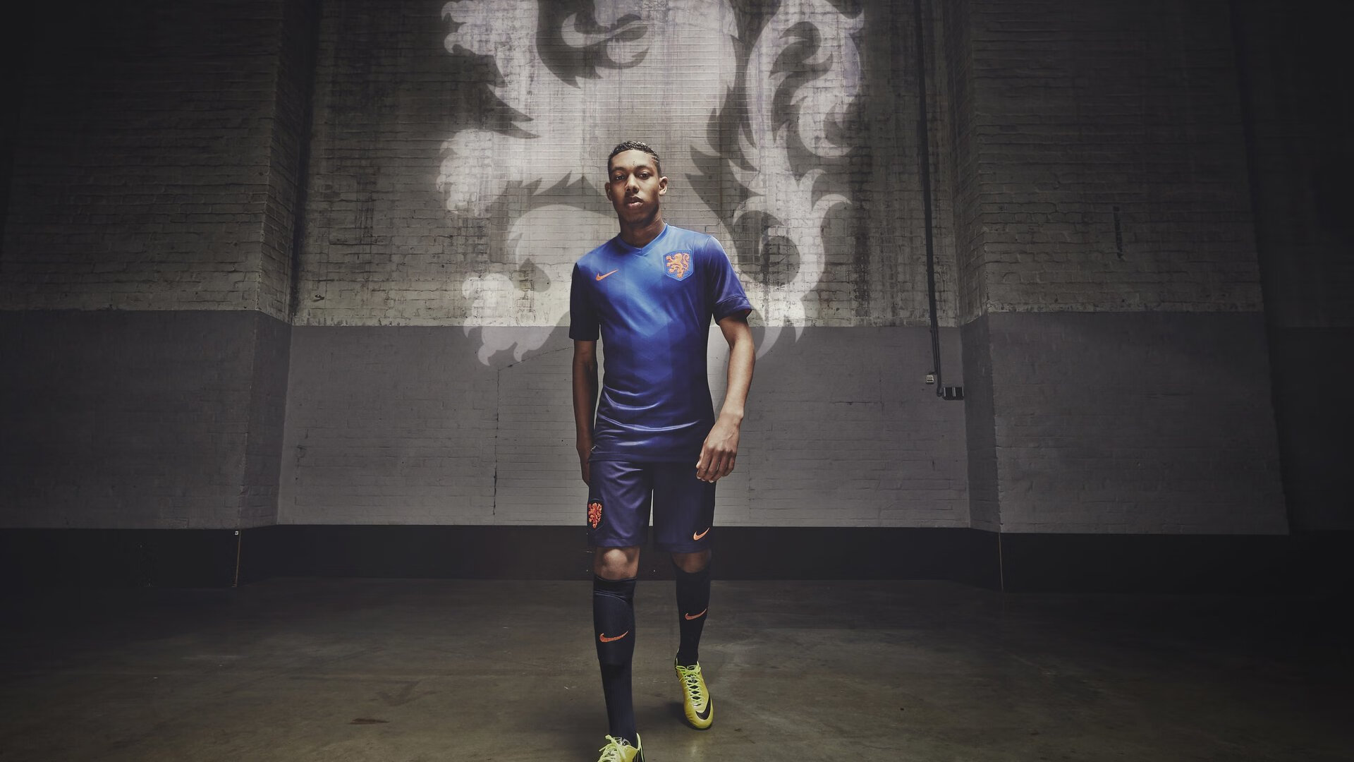 特斯·冯·迪克:在进攻和防守之间自由切换,助力南非队打出流畅配合